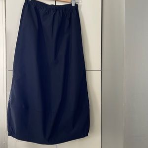 Motion - navy lantern-shaped skirt